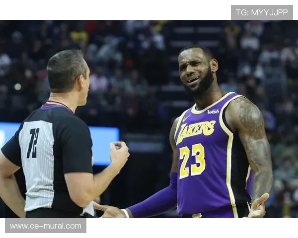 小莫里斯炮轰联盟天赋下滑！詹姆斯 40 岁仍笑傲群雄(2)